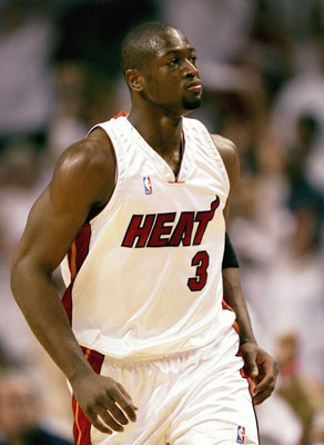 而是一脚穿 而是一脚穿